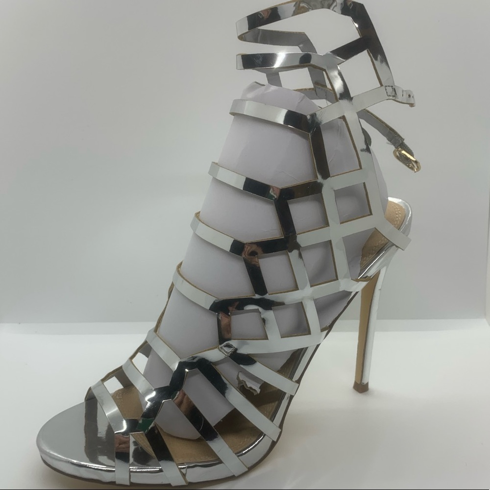🎉Silver Strappy Heel